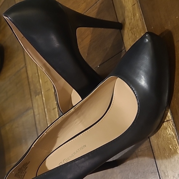BCBGeneration Penni Platform Heels size 9M - Picture 1 of 7